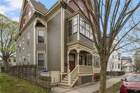 Building Photo - 22 Sycamore St