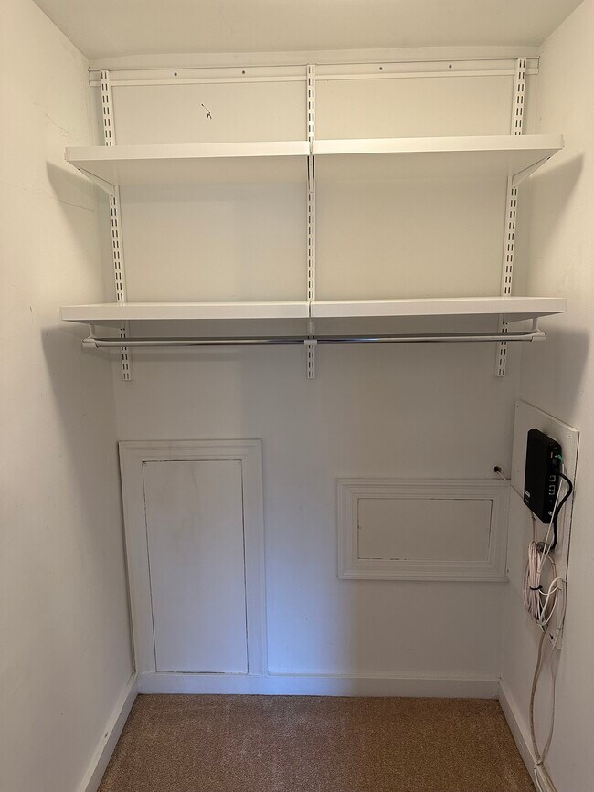 Building Photo - 2601 Arlington Blvd