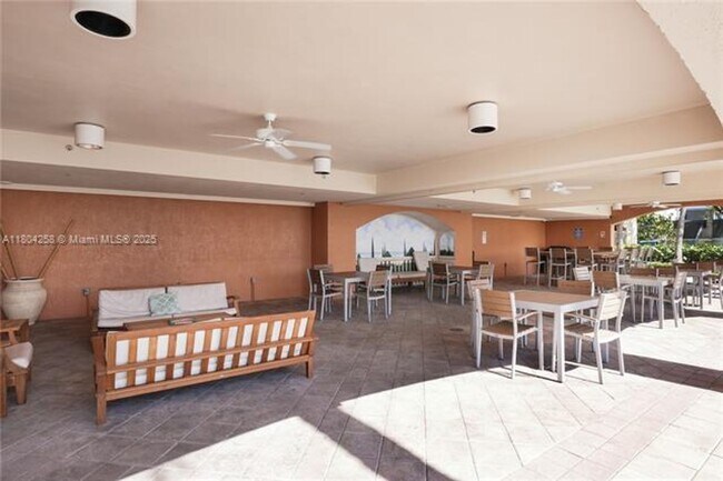 Building Photo - 2080 S Ocean Dr