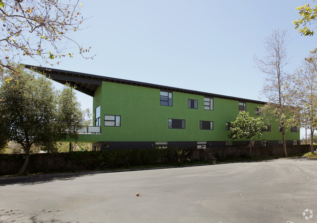 Building Photo - North Venice Court