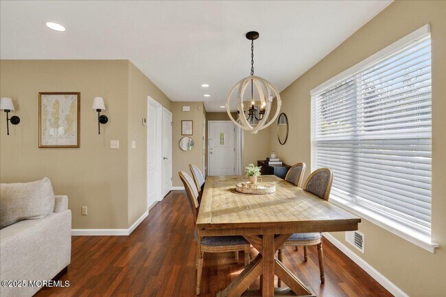 Building Photo - 7 Lucia Ct