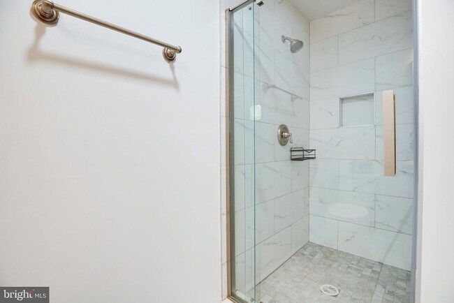 Building Photo - 1501 Walden Dr