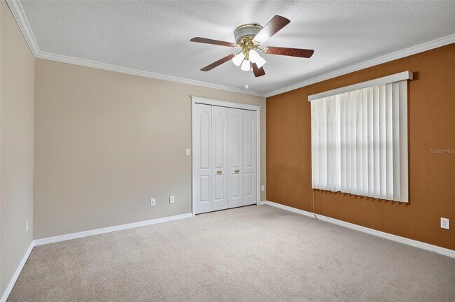 Building Photo - 20 Woodford Ln