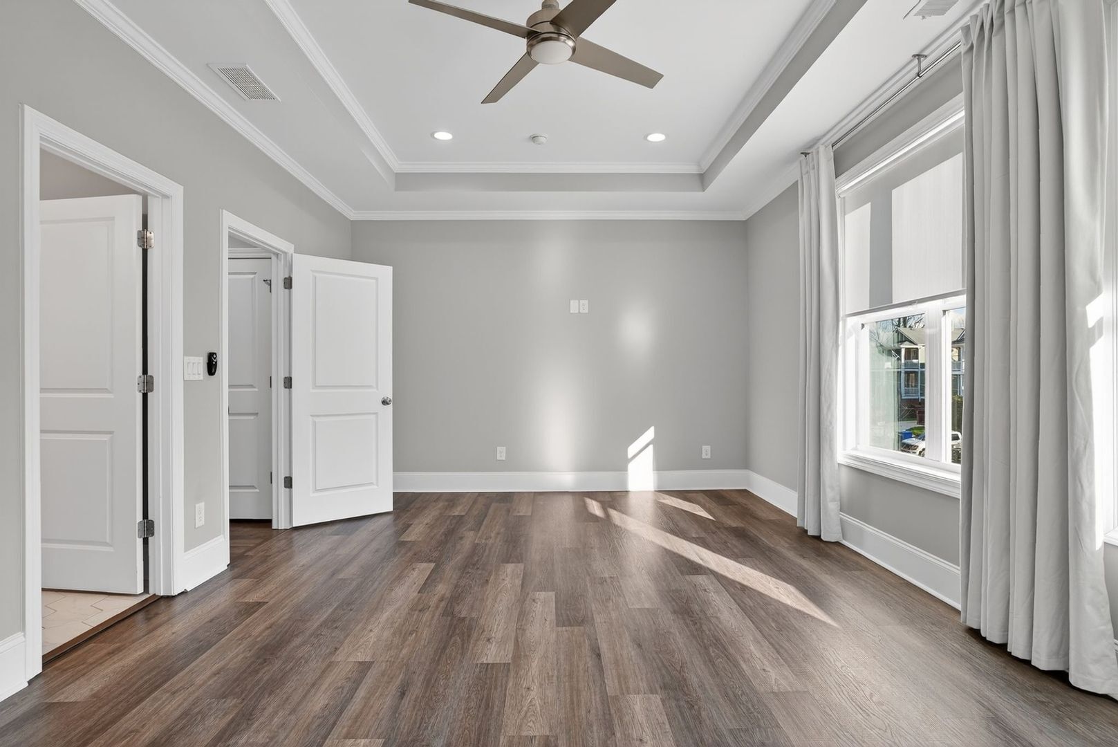 Building Photo - 166 Vanira Ave SE