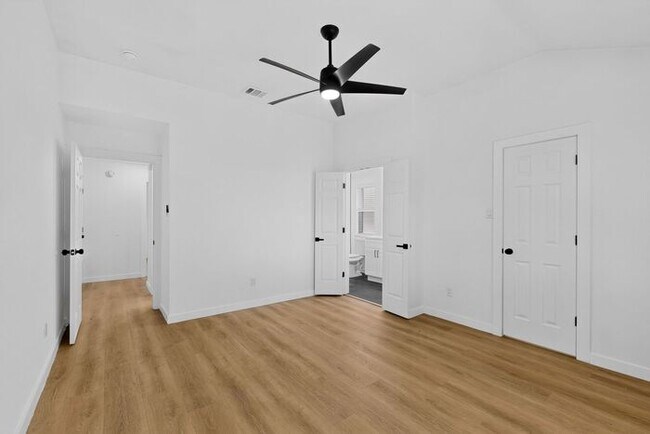 Building Photo - Gem In Flower Mound Waiting On You!!!
