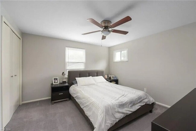 Building Photo - 3270 Higley Rd