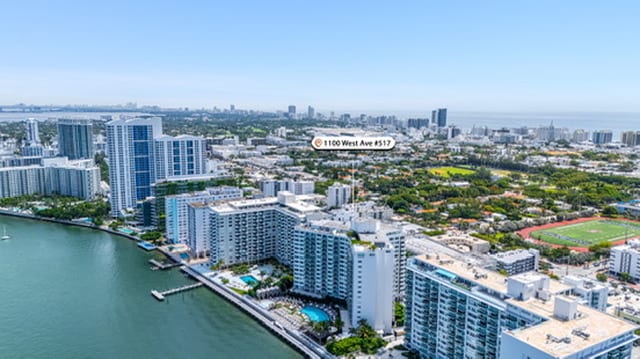 Primary Photo - 1100 West Ave