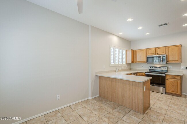 Building Photo - 40035 N Patriot Way