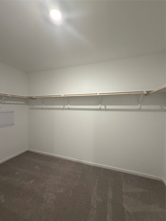 Building Photo - 10418 Birds Nest Dr
