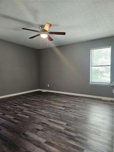 Building Photo - 4115 Cranwood Dr