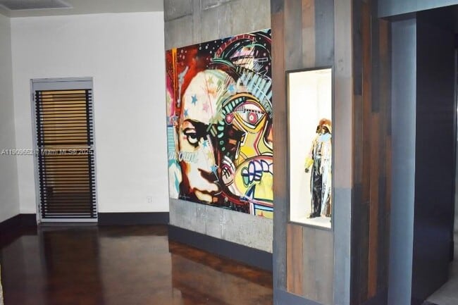 Building Photo - 690 SW 1st Ct