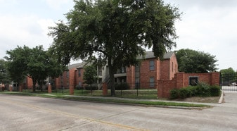 Building Photo - Canfield Lakes