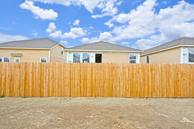 Building Photo - 298 Tahoe Ave