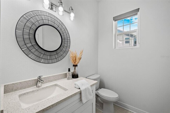 Building Photo - 5730 Biscayne Ct