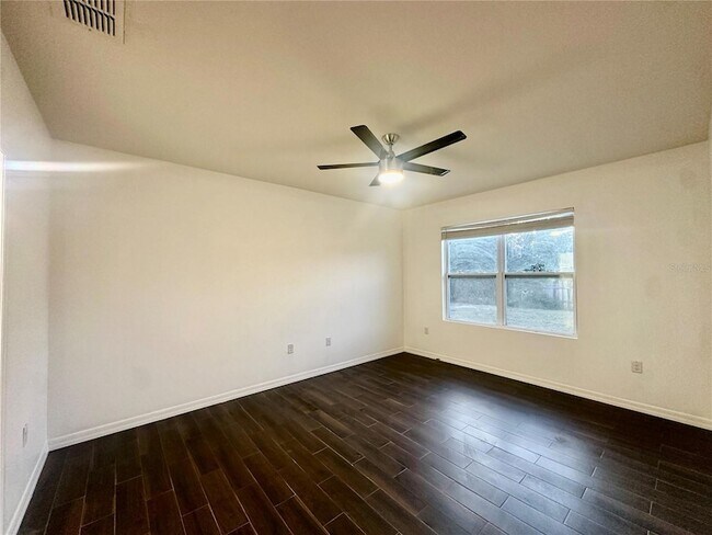 Building Photo - 988 Summer Glen Dr