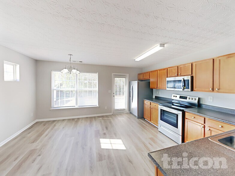 Building Photo - 177 Arrowhead Dr