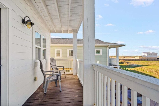 Building Photo - 707 Parkplace-SI ID1036727P