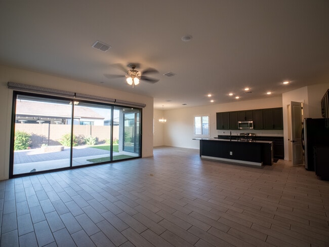 Building Photo - 8014 W Nicolet Ave