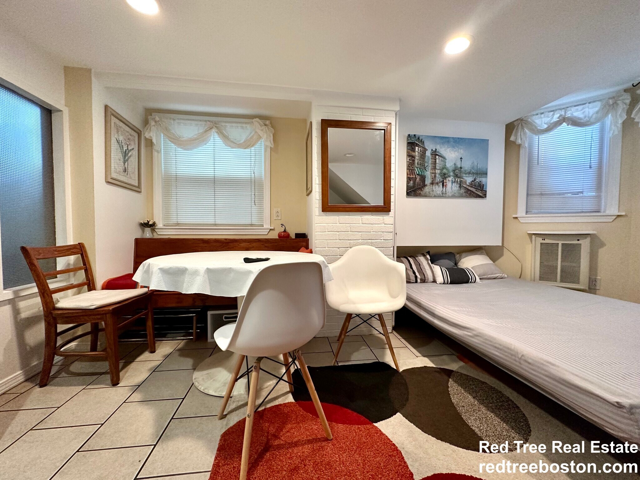 Building Photo - 8 Fulkerson St