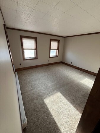 Building Photo - 815-819-819 River St