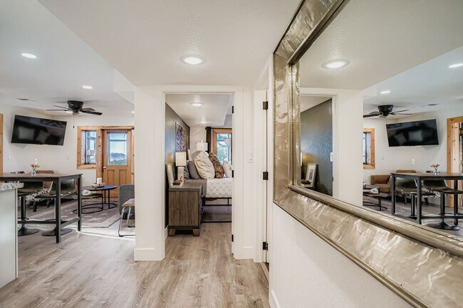 Building Photo - 13203 S Wamblee Valley Rd