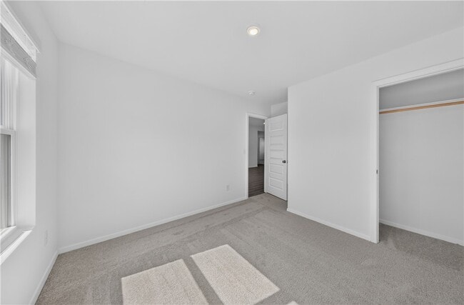 Building Photo - 2709 Major St