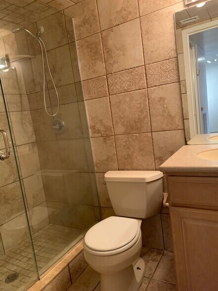 Bathroom - 3312 Northside Dr