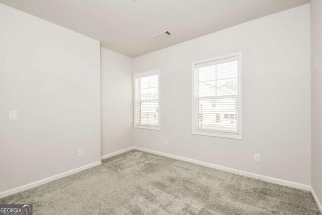 Building Photo - 5379 Fox Den Rd