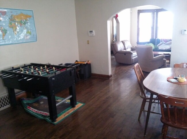 Building Photo - 2579 N Frederick Ave