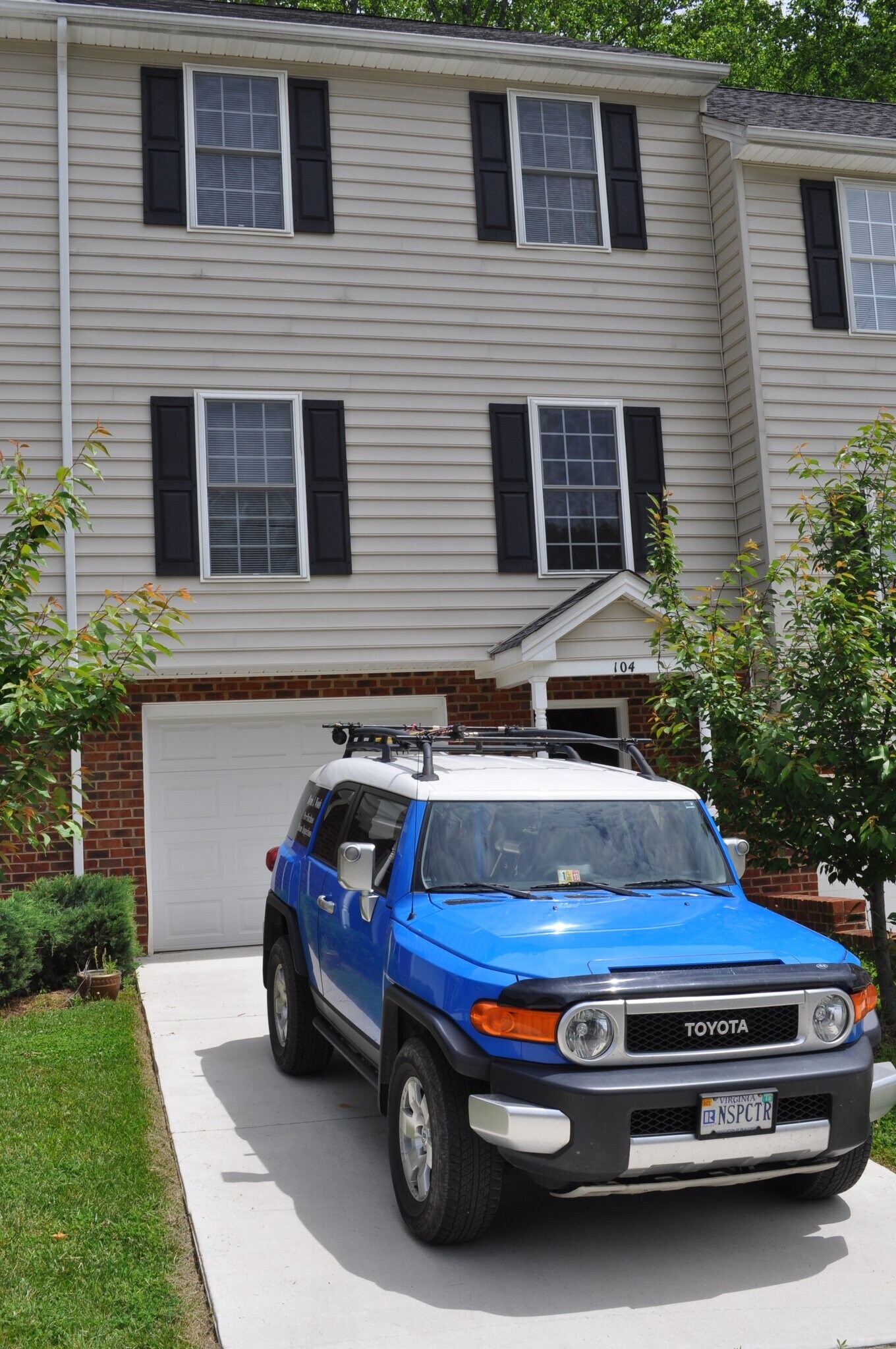 Building Photo - 2009 Lakeside Dr