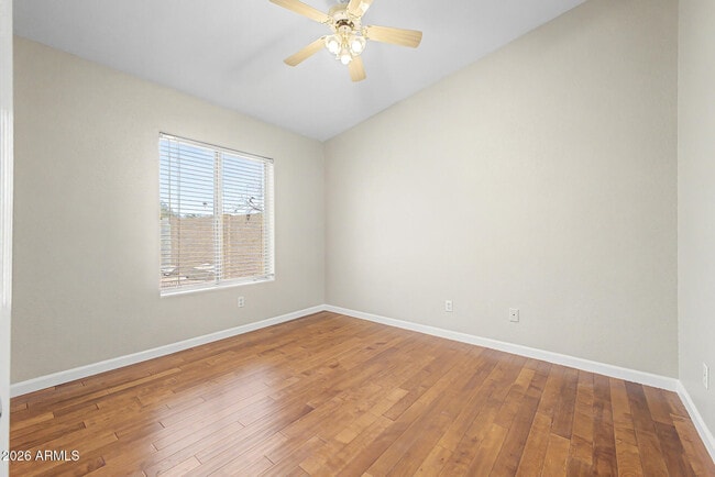 Building Photo - 558 W Bluefield Ave