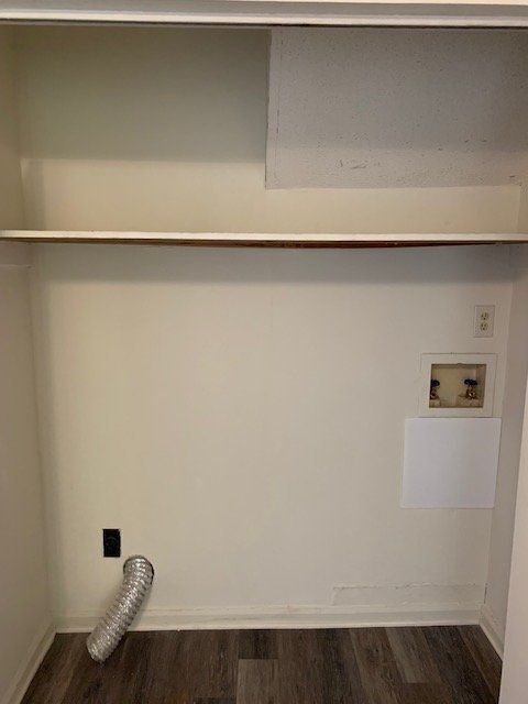 Building Photo - 810 B's Barbeque Rd