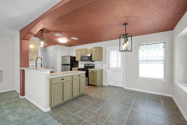 Building Photo - 13952 Buckskin Dr