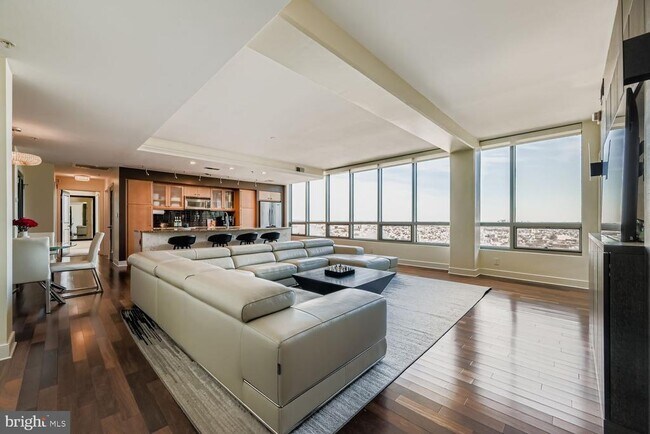 Building Photo - 675 President St