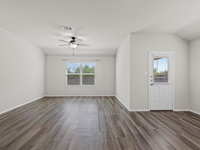 Building Photo - 10410 Waverunner