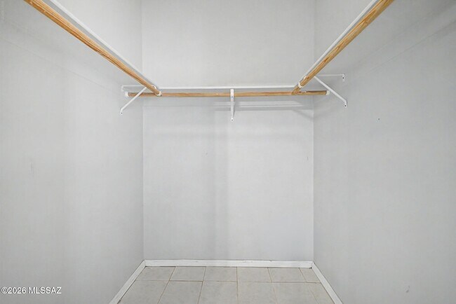 Building Photo - 1316 E Zulema Loop