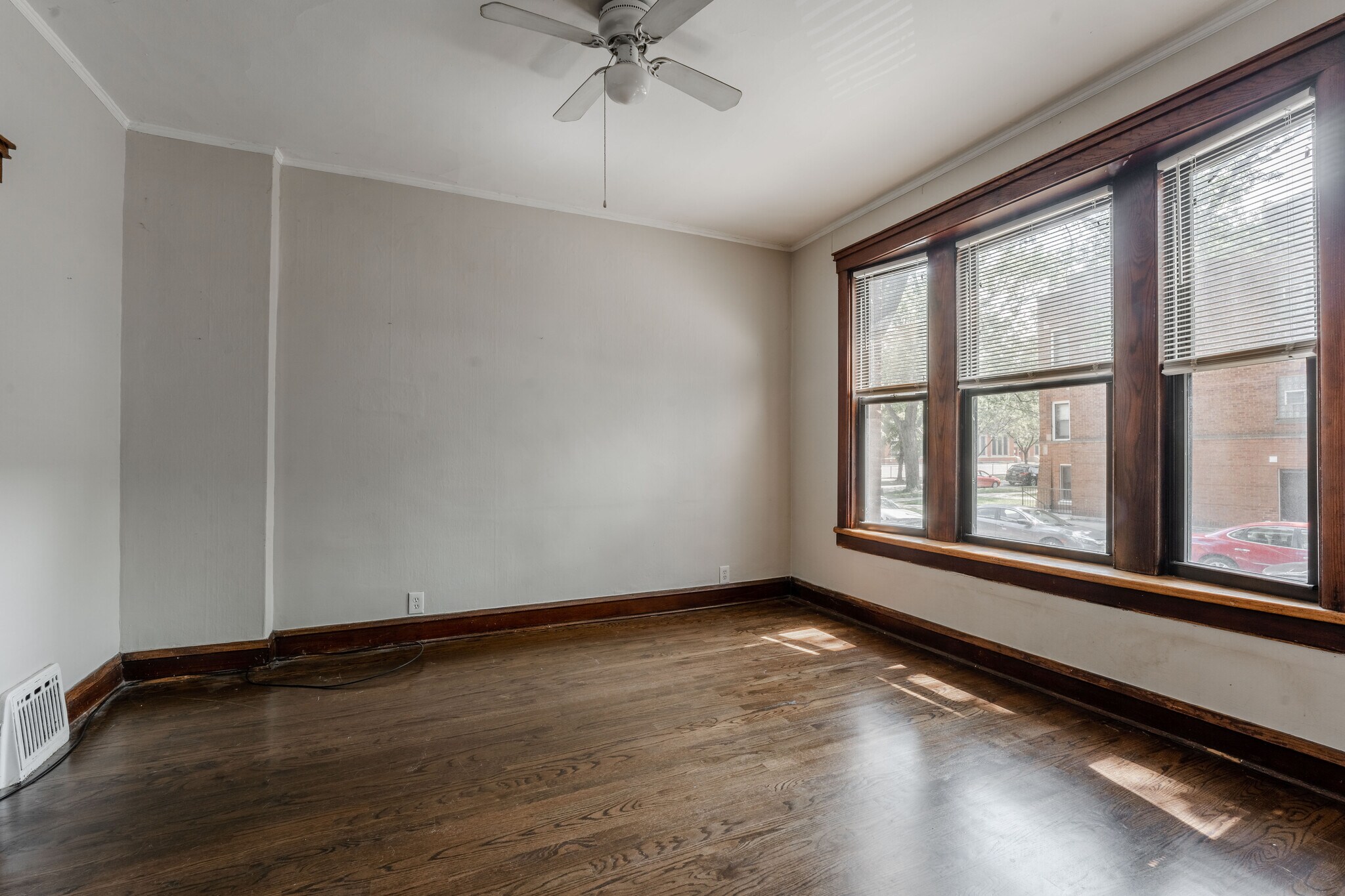 Building Photo - 3620 W Grace St