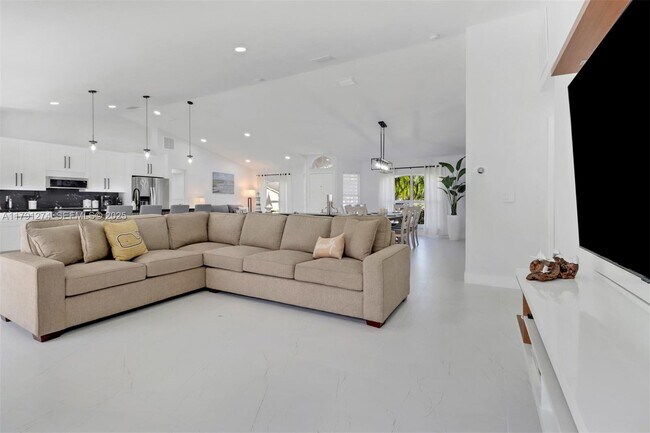 Building Photo - 172 Plantation Cir