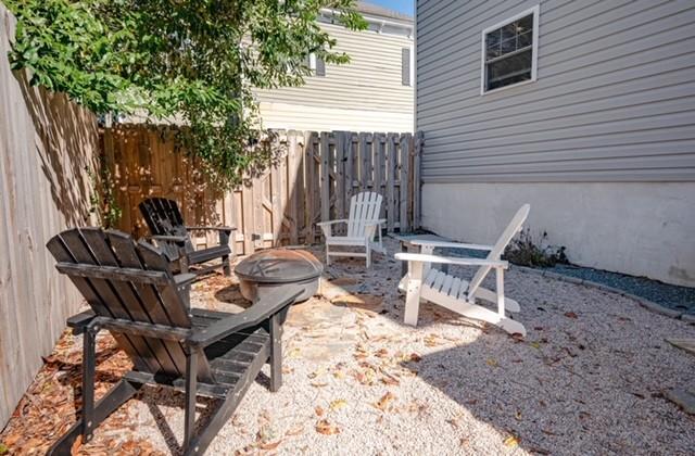 Building Photo - 422 S 7th St