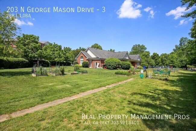 Building Photo - 203 N George Mason Dr