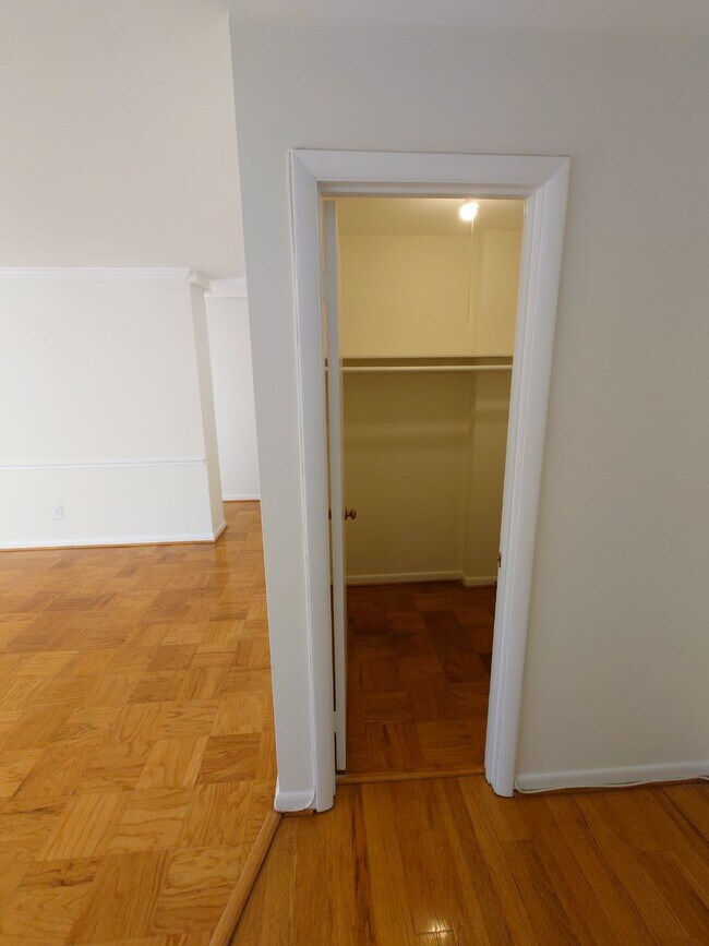 Building Photo - 600 Roosevelt Blvd