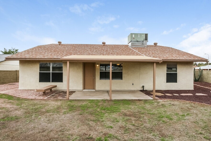 Building Photo - 12415 S Ki Dr