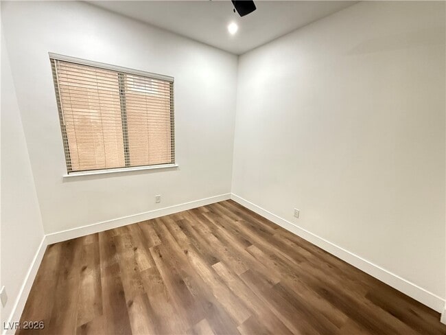 Building Photo - 10024 Pinnacle View Pl