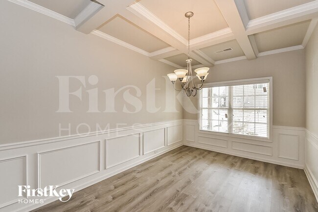 Building Photo - 273 Cliffhaven Cir