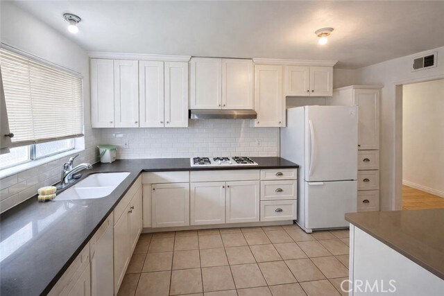 Building Photo - 15502 Williams St