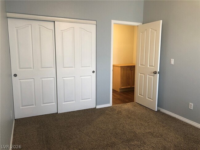 Building Photo - 7204 Buglehorn St