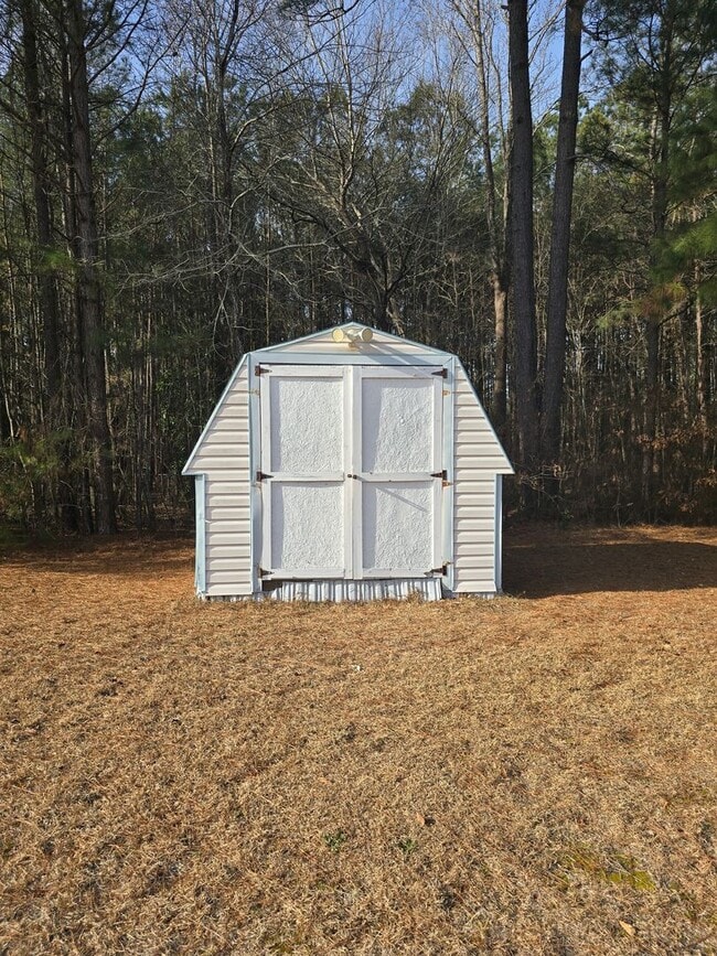 Building Photo - New Listing!!