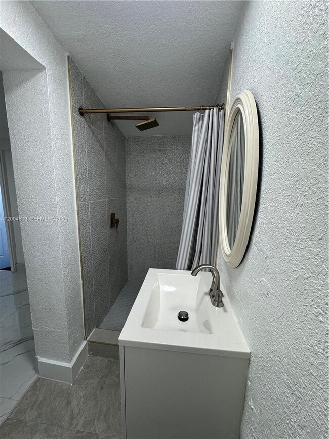 Building Photo - 2796 SW 34th Ct