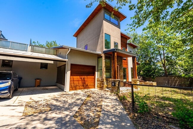 Building Photo - 308 Terrace Dr