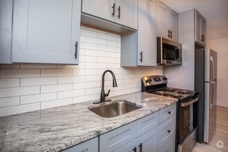 Interior Photo - The Grande @ Gainesville